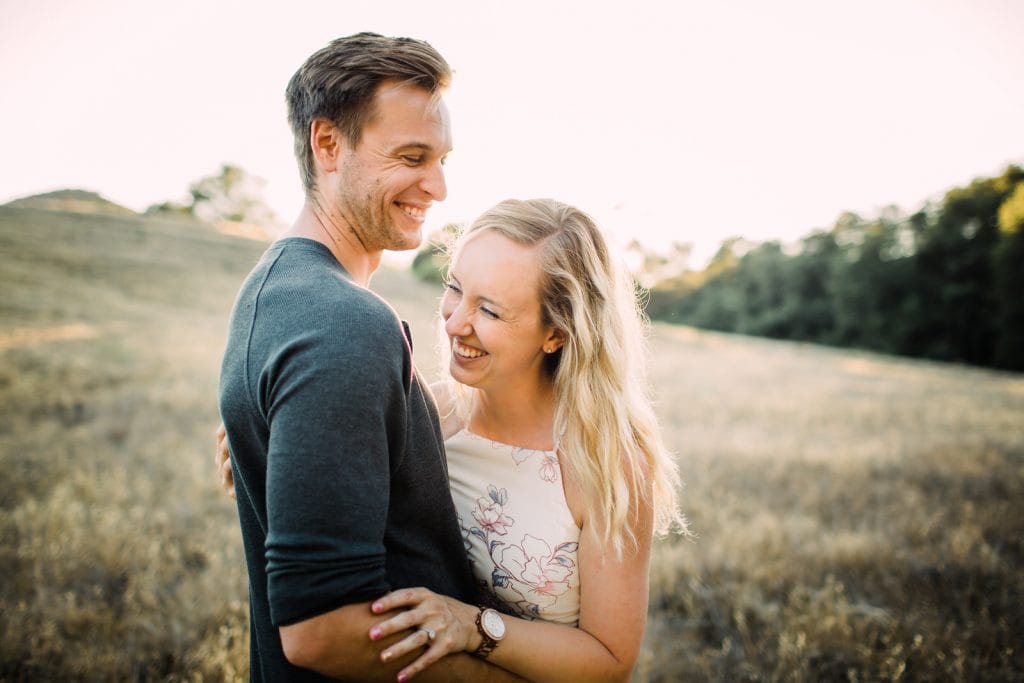 Pros and cons of an engagement session