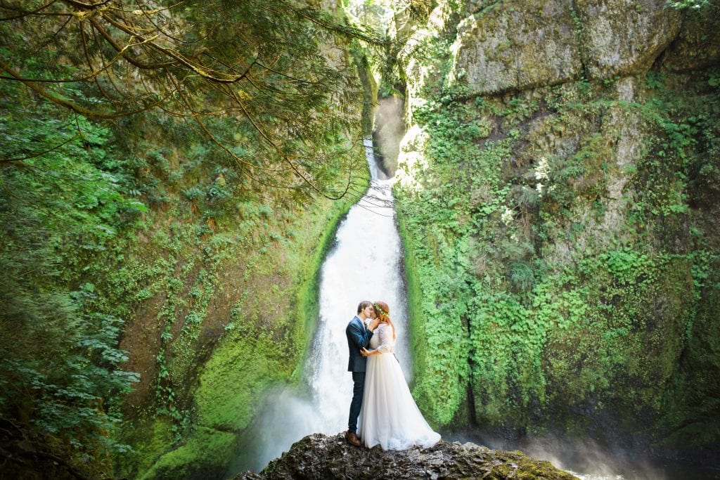 Adventure elopement how to elope mountain elopement waterfall elopement