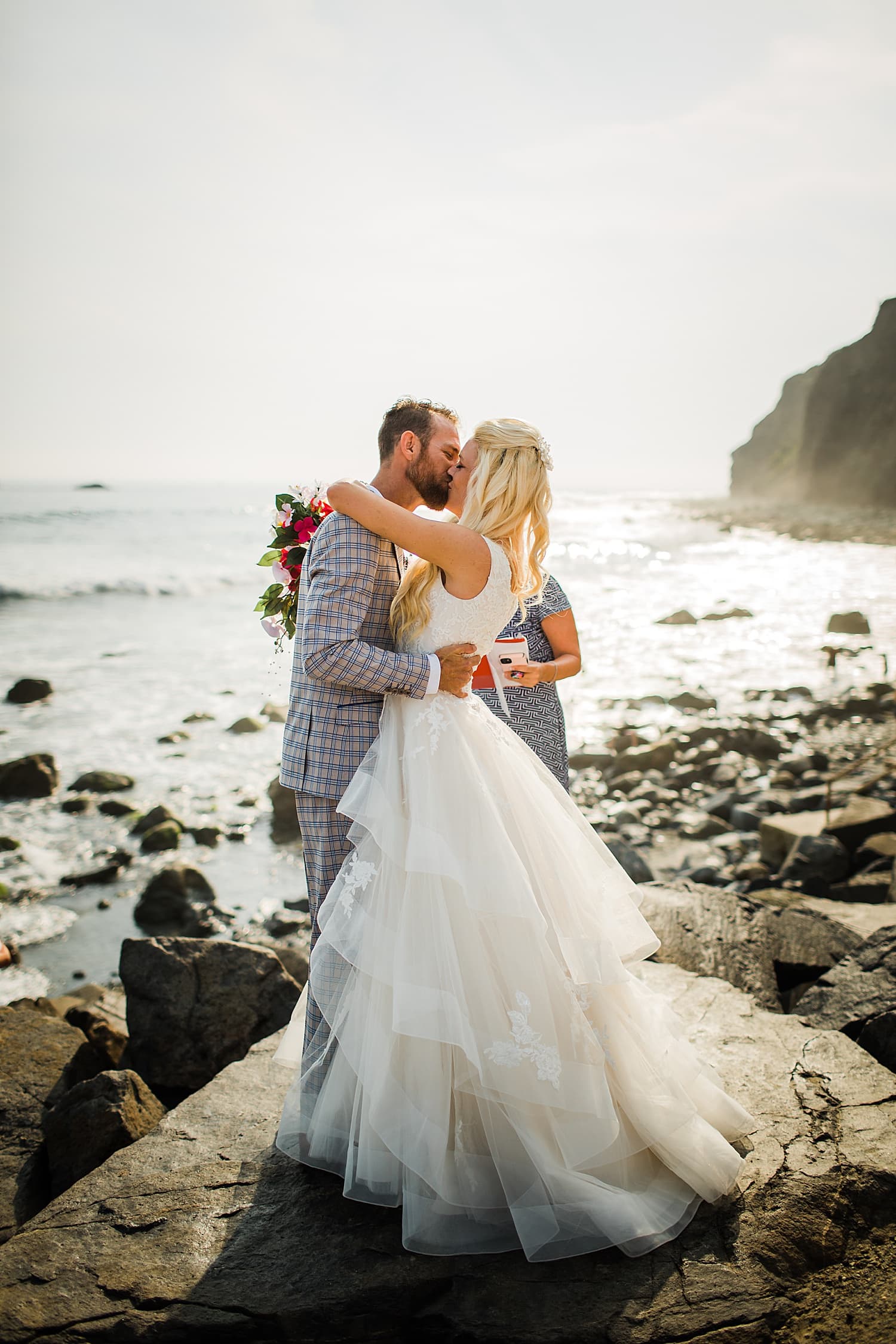 Dana-Point-Elopement-Elopement-Photographer-eloping-in-dana-point-baby-beach-wedding-ocean-institute-elopement adventure elopement photos first kiss