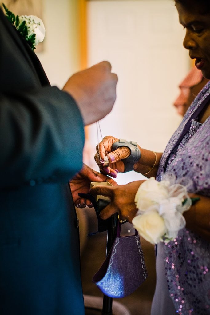 Lake-Arrowhead-elopement-Twin-peaks-micro-wedding-mountain-elopement-Big-Bear-Lake-Gregory-San-Bernardino-Mountains-Elopement-photographer