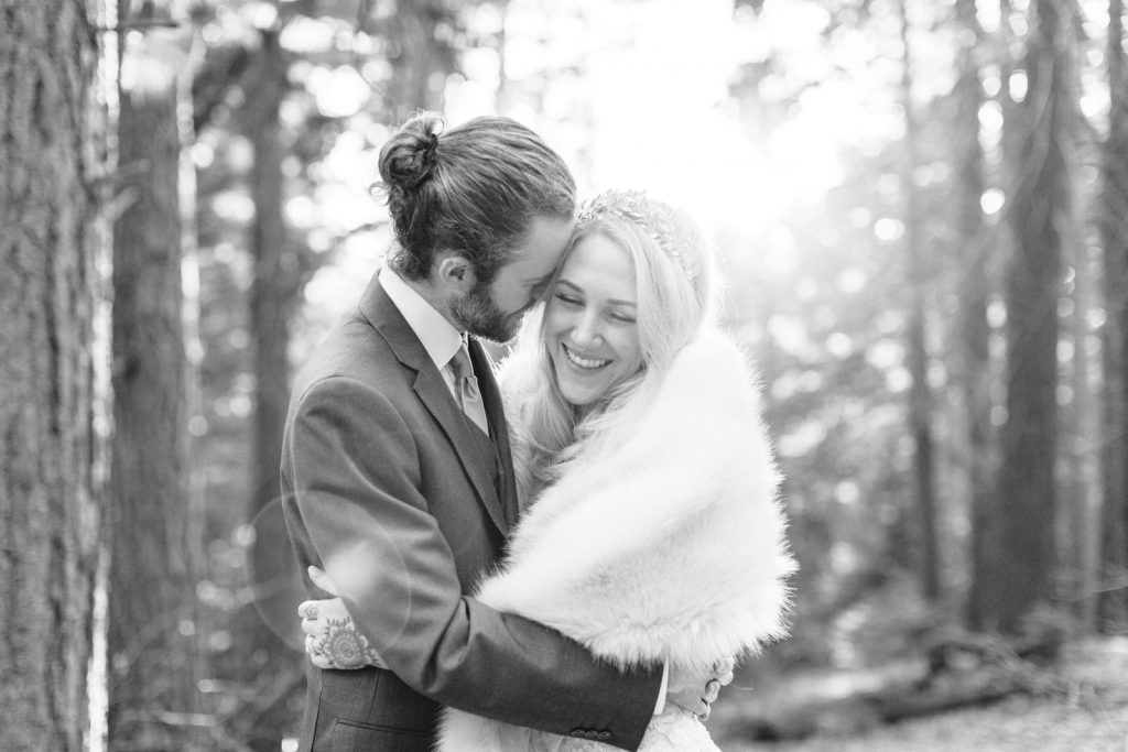 Pine-Rose-Cabins-elopement-winter-lake-arrowhead-elopement-lake-arrowhead-wedding-photographer