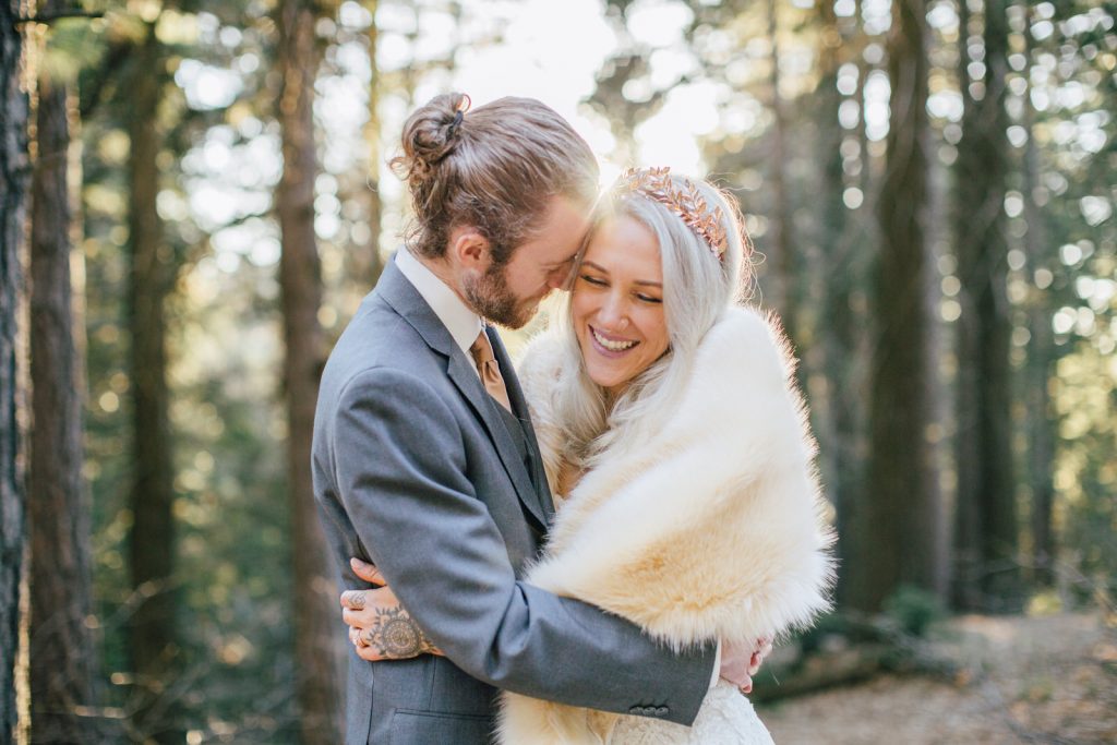 Pine-Rose-Cabins-elopement-winter-lake-arrowhead-elopement-lake-arrowhead-wedding-photographer