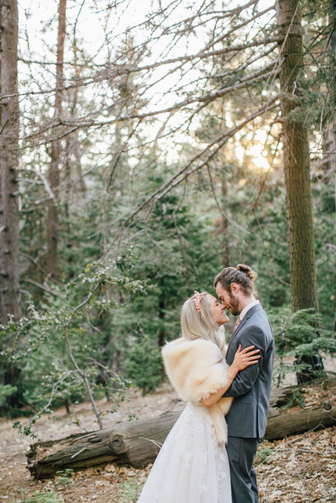 Pine-Rose-Cabins-elopement-winter-lake-arrowhead-elopement-lake-arrowhead-wedding-photographer