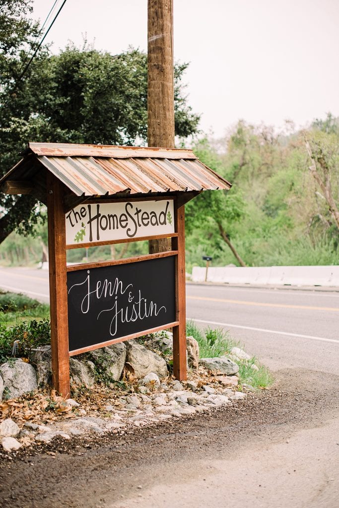 Winter-wedding-at-the-homestead-at-wilshire-farm-oak-glen-wedding-southern-california-wedding-boho-bride-mountain-wedding