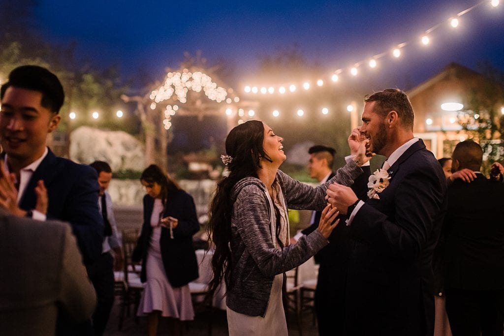 Winter-wedding-at-the-homestead-at-wilshire-farm-oak-glen-wedding-southern-california-wedding-boho-bride-mountain-wedding