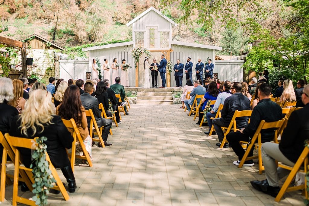 Winter-wedding-at-the-homestead-at-wilshire-farm-oak-glen-wedding-southern-california-wedding-boho-bride-mountain-wedding