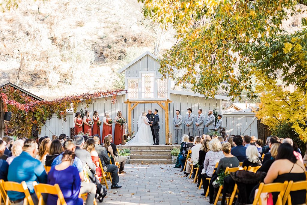 Oak-glen-wedding-the-homestead-fall-wedding-the-homestead-at-wilshire-ranch-serendipity-autumn-wedding-oak-glen-photographer012021