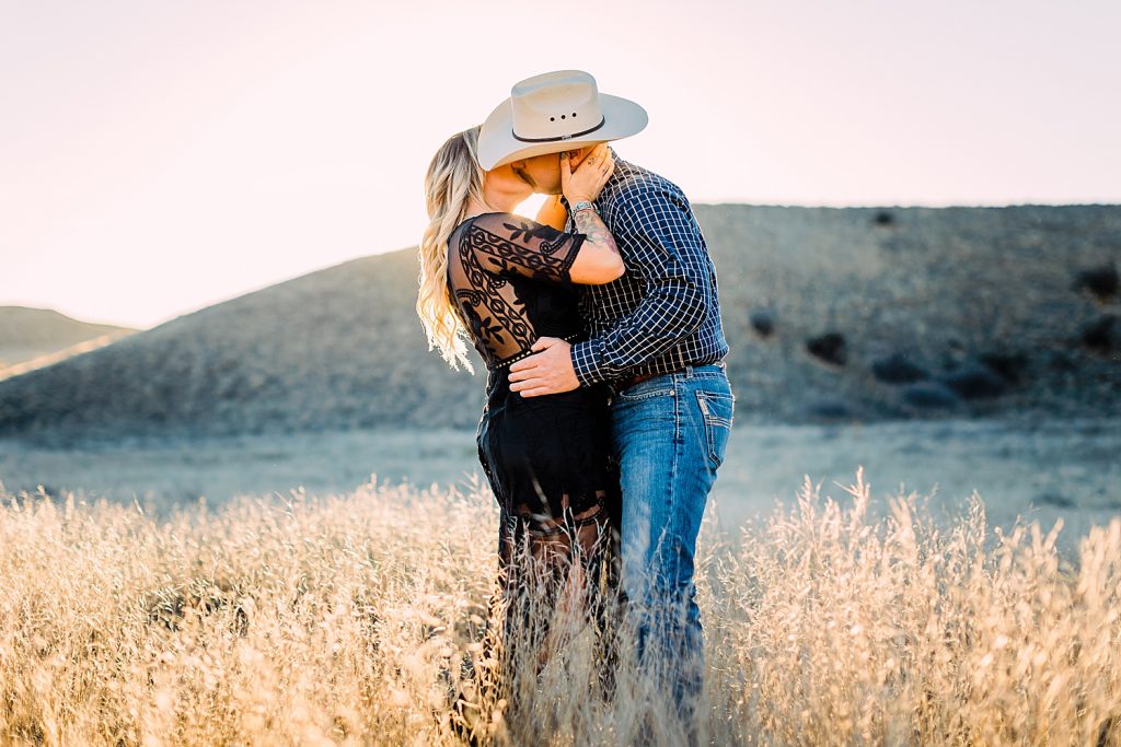 Yucaipa-engagement-redlands-engagement-country-engagement-inland-empire-engagement-cherry-valley-beaumont-cowboy-engagement