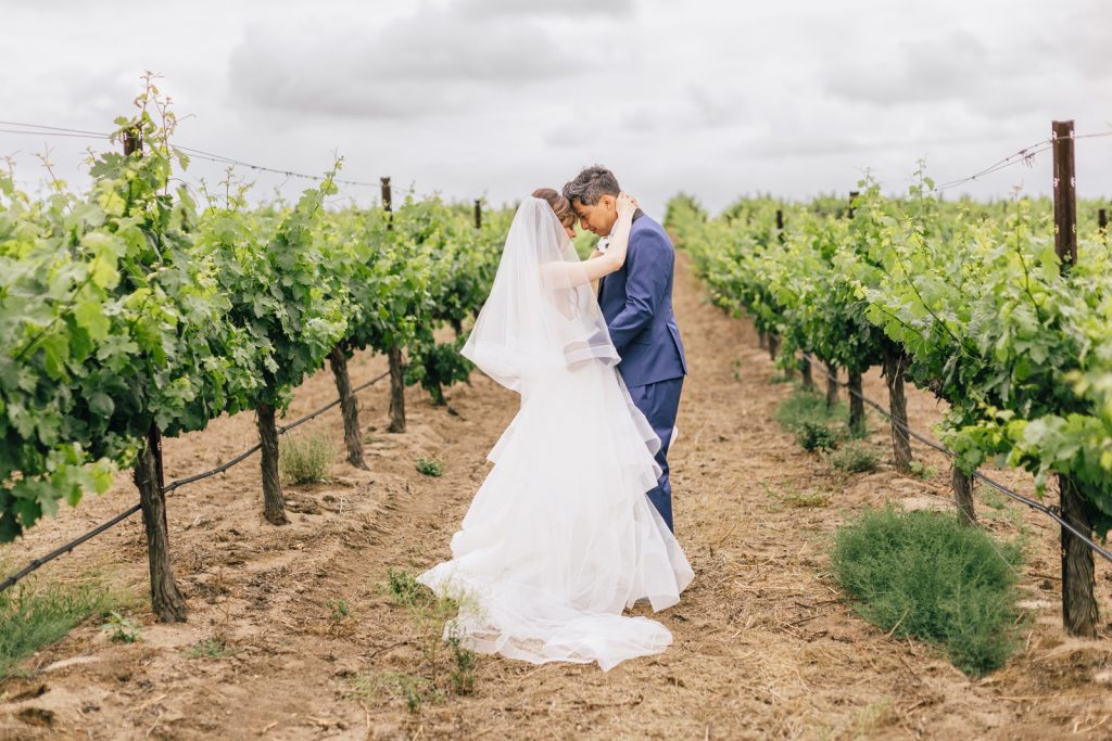 villa-de-amore-temecula-wedding-spring-temecula-winery-wedding-vineyards-wedding