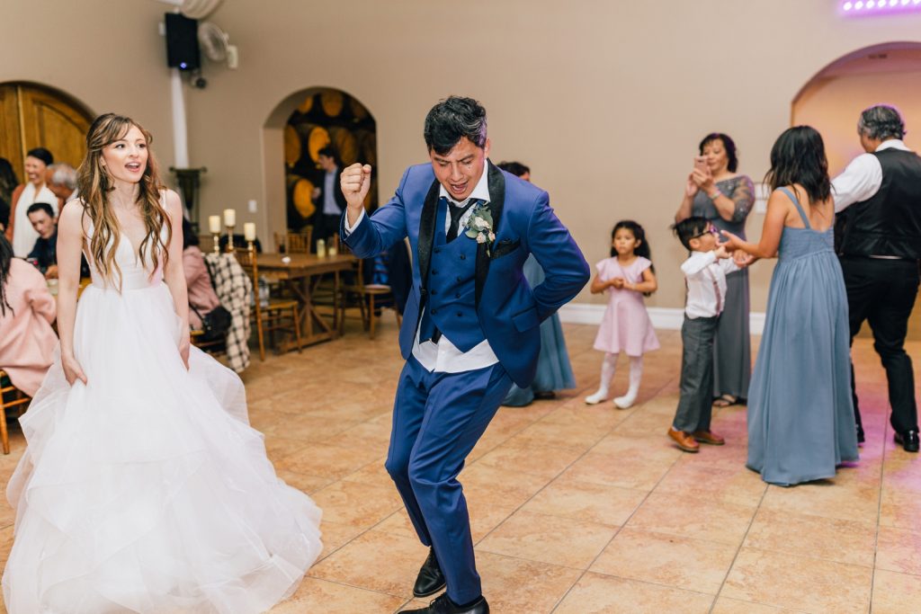 wedding reception dancing at villa de amore