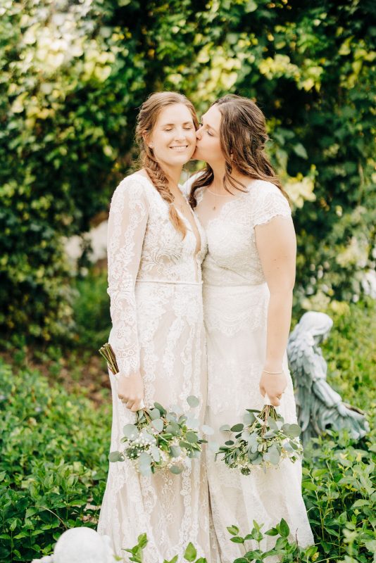 brides at hearts home farm wedding