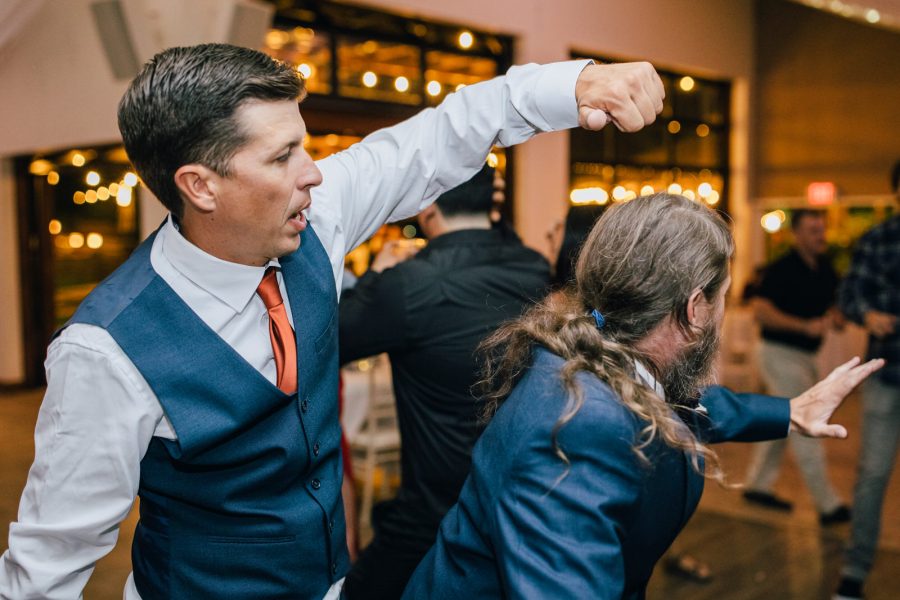 reception dancing at los willows