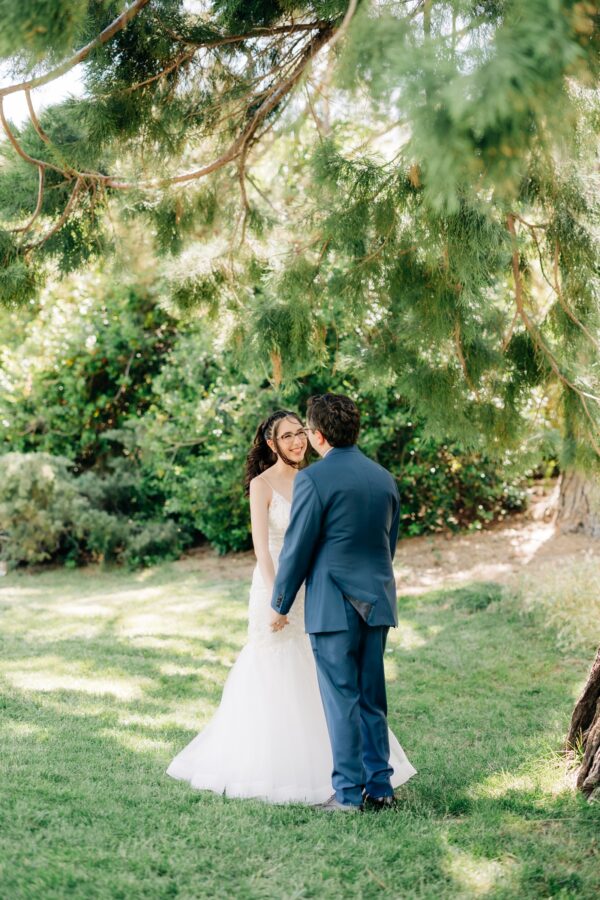 first look summer San Moritz lodge wedding Lake Gregory