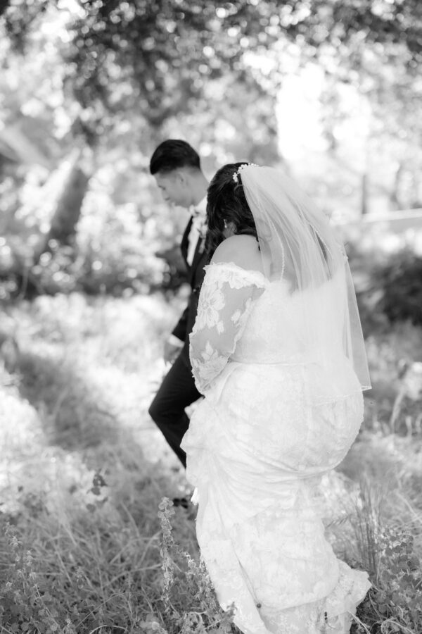 Spring wedding at the Homestead in Oak Glen
