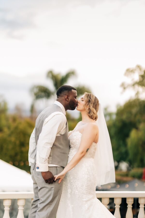 spring wedding at the barton house