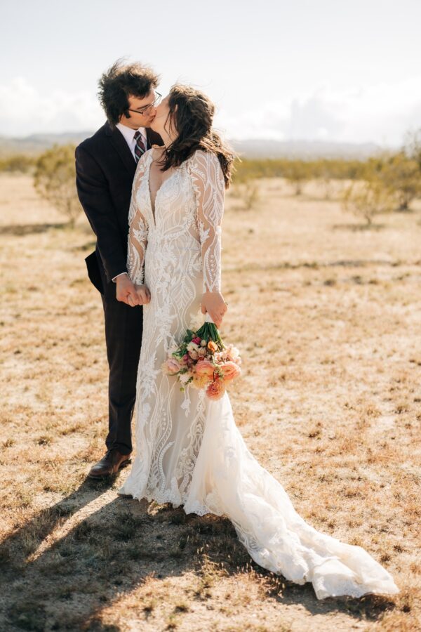 Hicksville trailer palace Joshua tree wedding