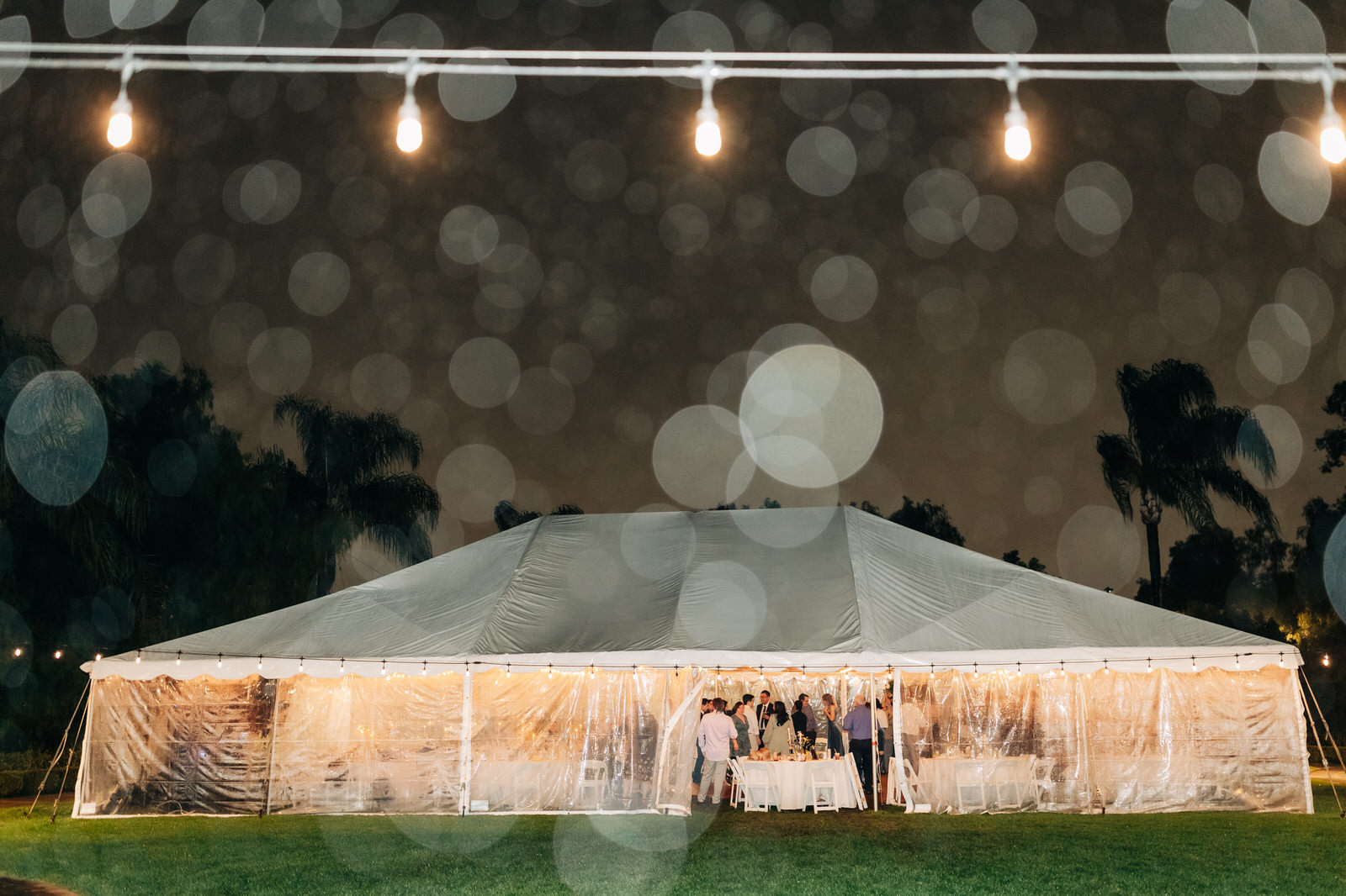 Rainy Redlands wedding at the barton house